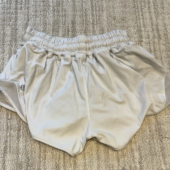 Lululemon Hotty Hot Shorts size 0 WITH BAG - Picture 12 of 16